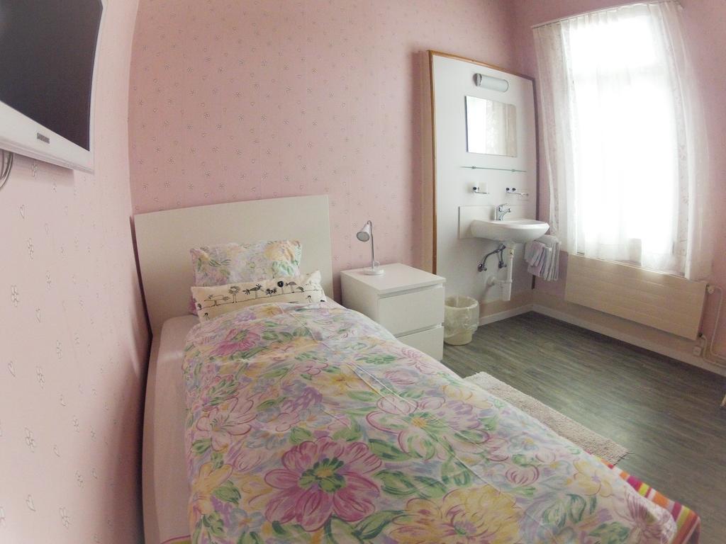 Basicrooms Hotel