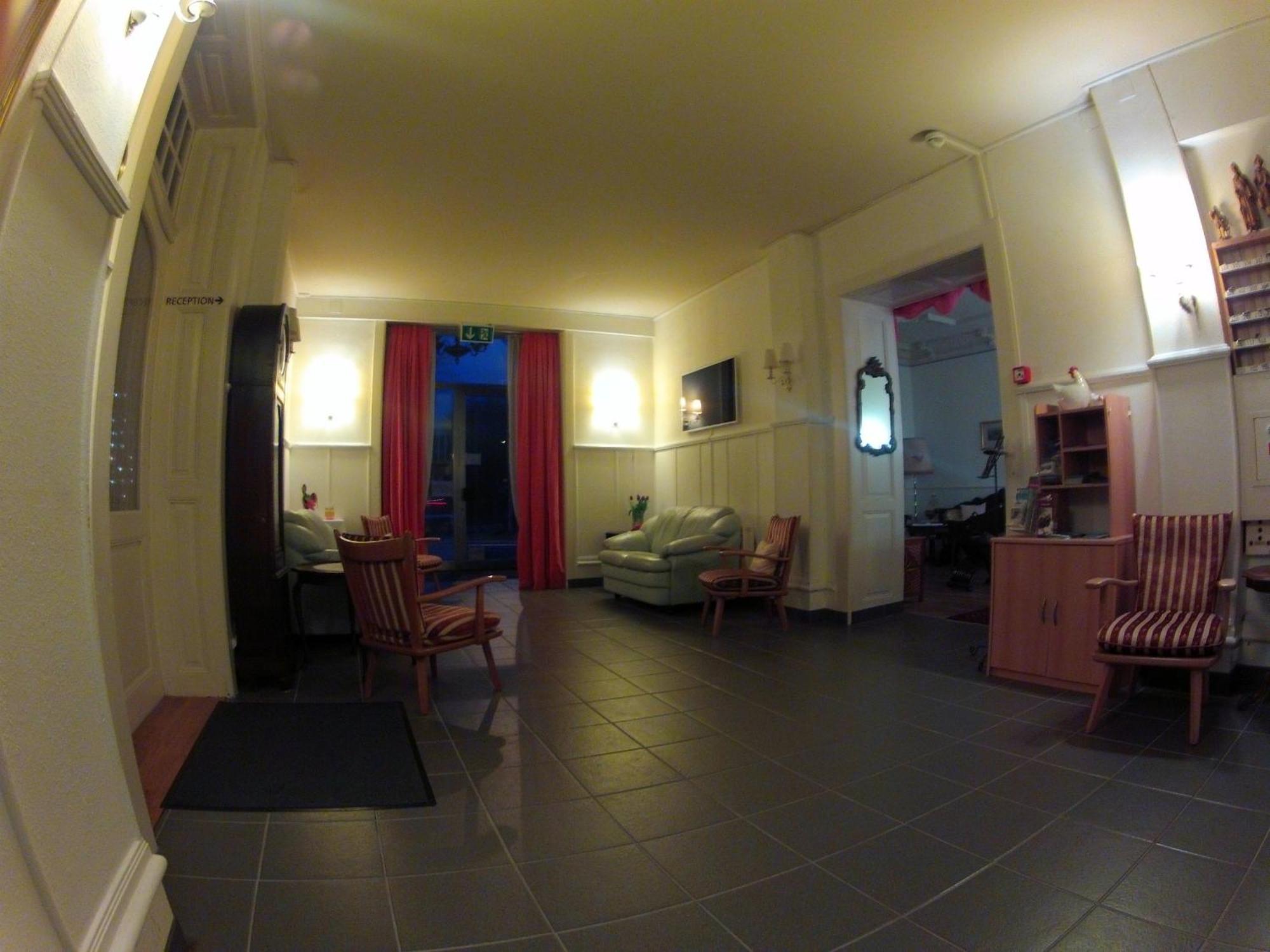Hotel Basicrooms